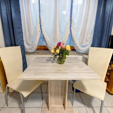 Souterrain Lägenhet Volkertshausen